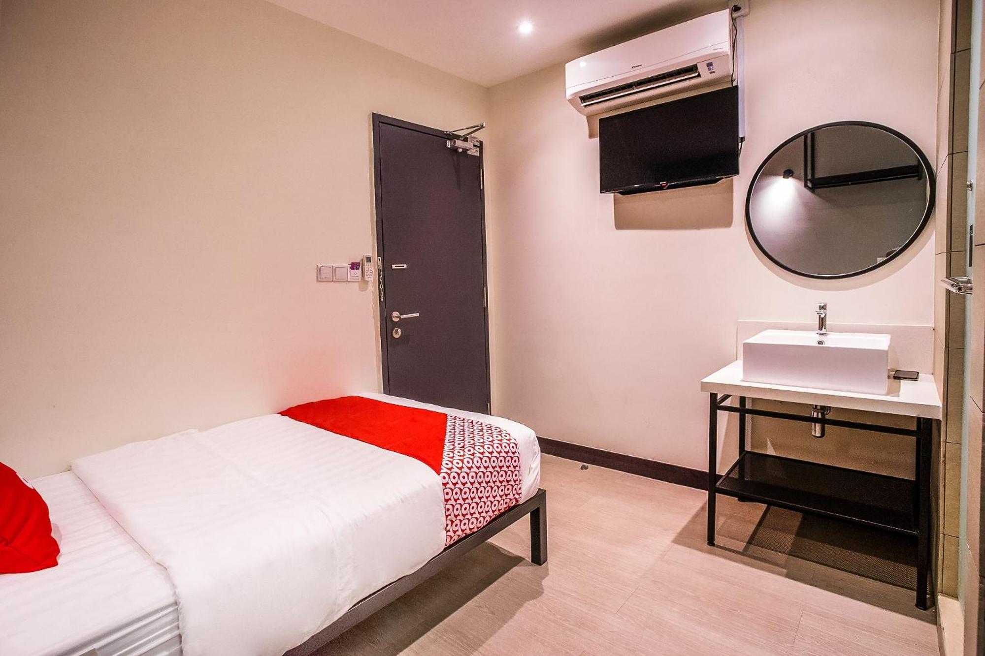 Oyo 89576 Mokka Hotel Kuala Lumpur Exterior photo